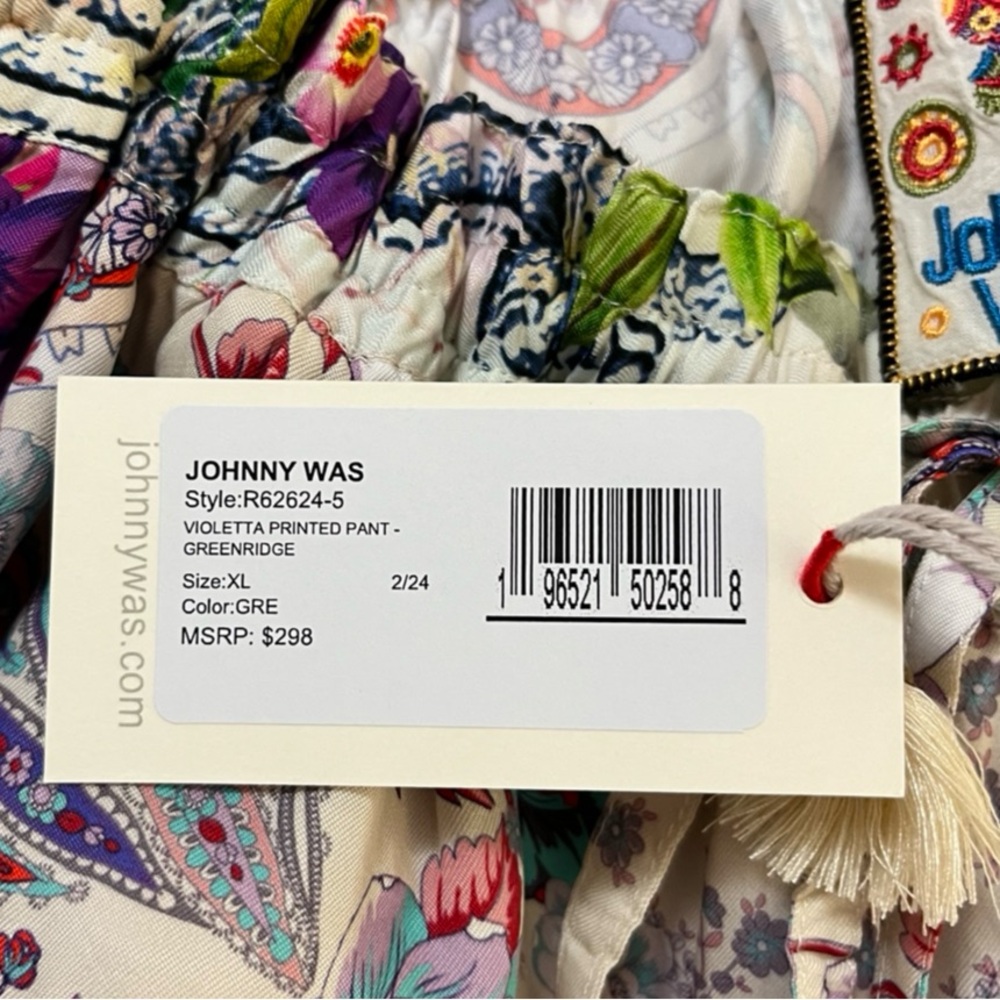 NEW WITH TAG JOHNNY WAS SIZE XL
Beautiful vibrant floral colors - Picture 13 of 13